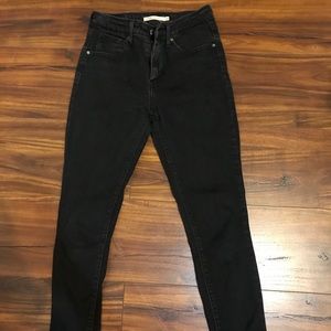 LEVIS JEANS